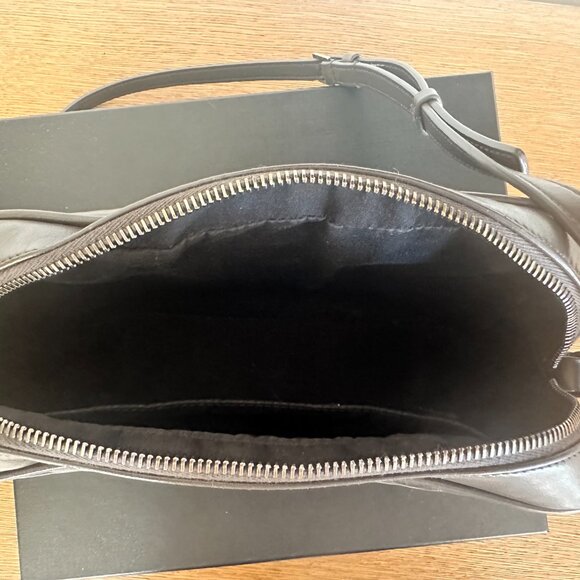 Lou Medium YSL Camera Bag with Pocket in Quilted Leather - Saint Laurent - Picture 4 of 5